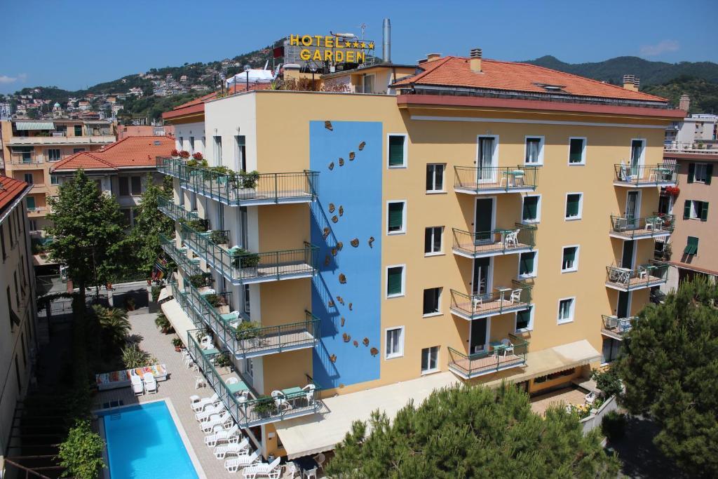 Hotel Garden Albissola Marina Exterior photo